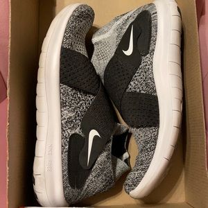 Women’s Nike Free Run Motion FK 2017